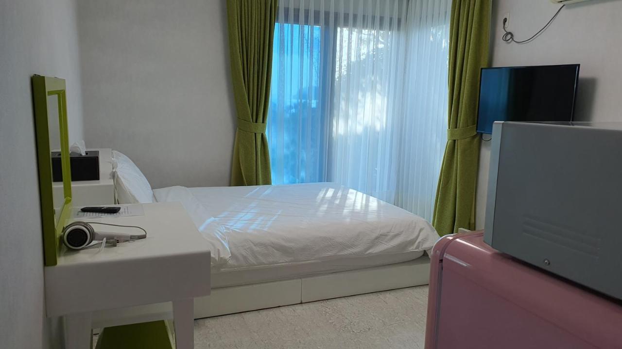 Beewool Chaewool Pension ซอกวีโพ ภายนอก รูปภาพ