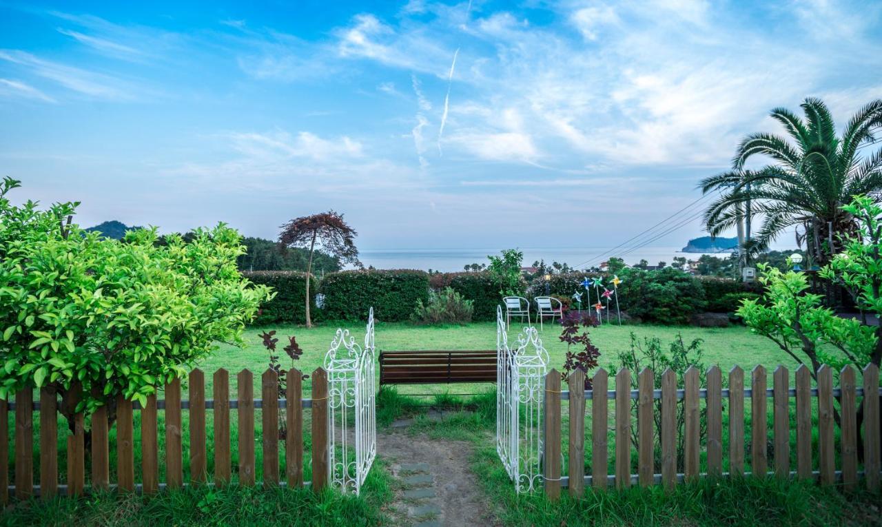 Beewool Chaewool Pension ซอกวีโพ ภายนอก รูปภาพ